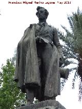 Monumento al Duque de Rivas. Estatua