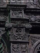 Catedral de Jaén. Coro. Santa Ana recibe el mensaje. Capitel izquierdo