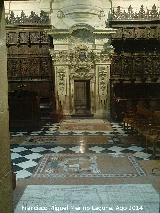 Catedral de Jaén. Coro. Tumbas. Tumbas