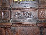 Catedral de Jaén. Coro. María borda el velo del templo. Relieve entre el asiento y el relieve principal