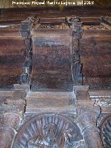 Catedral de Jaén. Coro. Teofanía de Mambré. Relieve bajo la talla principal