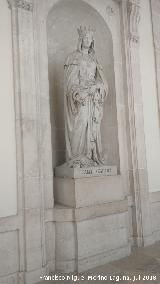 Palacio Real. Patio Central. Estatua de Isabel la Catlica