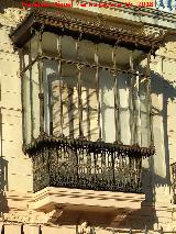 Casa de la Calle Jardines nº 5. Balcón cerrado