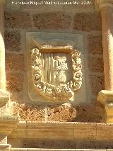 Monasterio de Piedra. Palacio Abacial. Escudo izquierdo