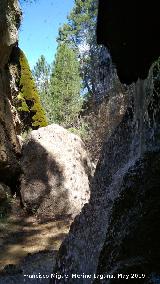 Cascada Quinta de la Hueta. Separacin entre ambas cascadas