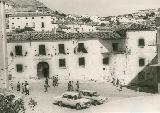 Muralla de Santisteban del Puerto. Foto antigua. El torren circular embutido en el Palacio de los Benavides