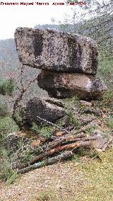 Hito de la Cuesta de Juan Domingo Hito de la Cuesta de Juan Domingo