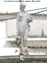 Fuente de la Iglesia de Garcez. Estatua