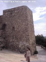 Muralla de Baena. Puerta de la Consolacin. Torren de la Puerta de la Consolacin desde extramuros