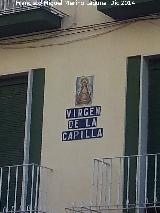 Calle Virgen de la Capilla. Azulejos de la Virgen de la Capilla