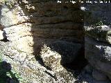 Necrpolis de Las Cuevas. Tumba externa con laja de piedra