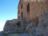 Castillo-Palacio de La Calahorra. Vestigio de torre circular con tronera bajas