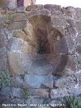 Castillo-Palacio de La Calahorra. Tronera baja del vestigio de torre circular