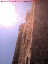 Castillo de Alcal del Jucar. Matacn protegiendo la entrada a la Torre del Homenaje
