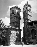 1940. Torre de la Trinidad y Torre del Tardn