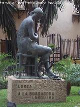 Monumento a la Bordadora Lorquiana. 