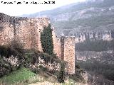 Castillo - Arco de Bezudo. Torreones de la muralla norte