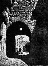 Muralla de Atienza. Foto antigua. Puerta Arrebatacapas intramuros