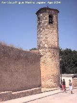 Campanario de San Felipe sobre la muralla