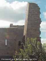 Castillo de Santiuste. Torreón caido
