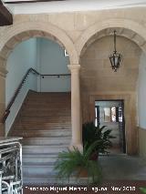 Palacio fortaleza de los Sánchez Valenzuela. Escaleras del patio