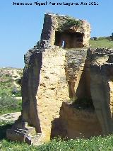 Necrpolis de la Cueva de la Va Sacra. 