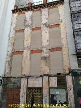 Edificio de la Calle Bernab Soriano n 4. Expoliados los balcones