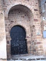 Castillo de Baños de la Encina. Puerta principal