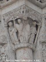 Catedral de Valencia. Puerta del Palau. El ngel guarda el paraiso, Adn y Eva obligados a trabajar en el campo