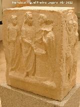 Arco de los Gigantes. Ara con escenas. Siglo II d.C. Museo Municipal