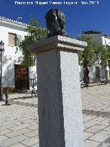 Busto de Pablo de Olavide. 