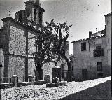Plaza de San Bartolom. Foto antigua. Fotografa de Jaime Rosell Caada. Archivo IEG
