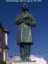 Monumento a Almendros Aguilar. Estatua