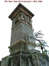 Monumento a Julio Romero de Torres. 