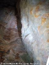 Cueva del Plato. Paredes