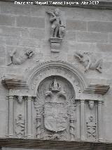 Iglesia de San Sebastin. Escudo de Carlos V