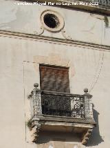 Casa de la Calle Álamos nº 15. balcón y óculo