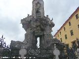 Triunfo de San Rafael de la Puerta del Puente. Base