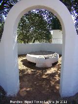 Santuario Ntra Sra de Nazaret. Piedra de molino