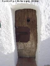 Aljibe - Prisin. Puerta de acceso