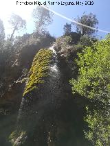 Cascada Cuarta de La Hueta. 