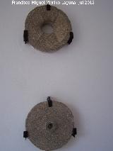 Yacimiento ibrico de Santa Eulalia. Molinos ibricos giratorios de mano. Museo Arqueolgico de beda