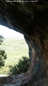 Pinturas rupestres del Abrigo de Peas Rubias I. Desde el interior de la cueva