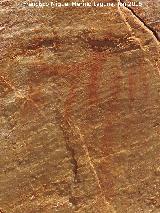 Pinturas rupestres del Barranco de la Cueva Grupo II. Zooformo y barras
