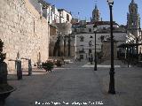 Calle Carrera de Jesús. Plazoleta junto a la muralla