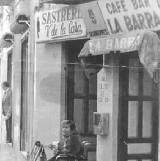 Calle Cern. Foto antigua. Bar La Barra con sus explndidos rossini