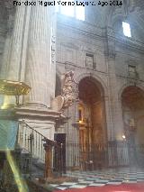 Catedral de Jaén. Presbiterio. Ángel