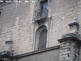Catedral de Jaén. Capilla de Santiago. Ventana cegada en el cerramiento de cabecera