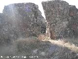 Oppidum ibero de Plaza de Armas. Estratos rocosos utilizados como muralla
