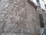 Muralla de Jan. Torren cilndrico del Portillo de San Sebastin. Donde estuvo el portillo